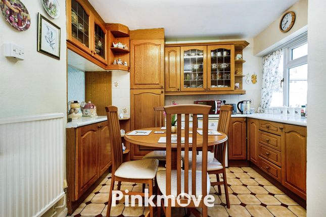 10, Goldcroft Court, NEWPORT photo 4