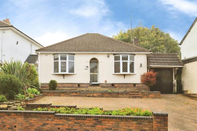 3-bed bungalow on Wakeley Hill, West Midlands, £280,000
