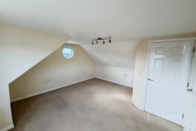 39a, Beechwood Avenue, New Milton photo 3