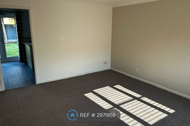 Caraway Drive, Branston, Burton-On-Trent photo 2