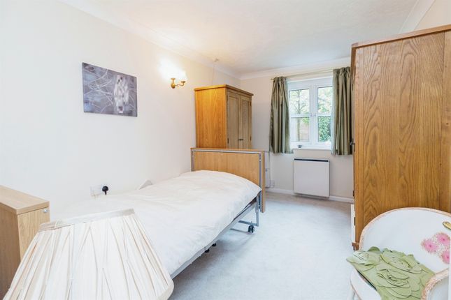 Property for sale in Hamilton Court, Lammas Walk, Leighton Buzzard