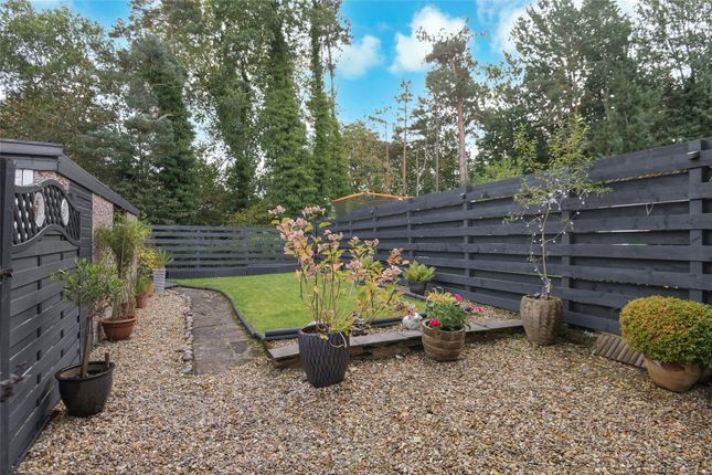 27, Lunan Drive, Glasgow photo 4