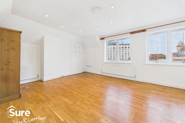 9  Flat 6, High Street, Watford photo 2
