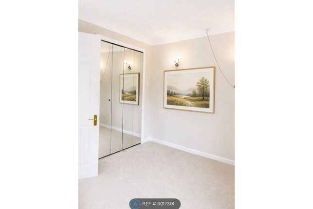 Over S Retirement Flat, Mckernan Court High St, Sandhurst photo 5