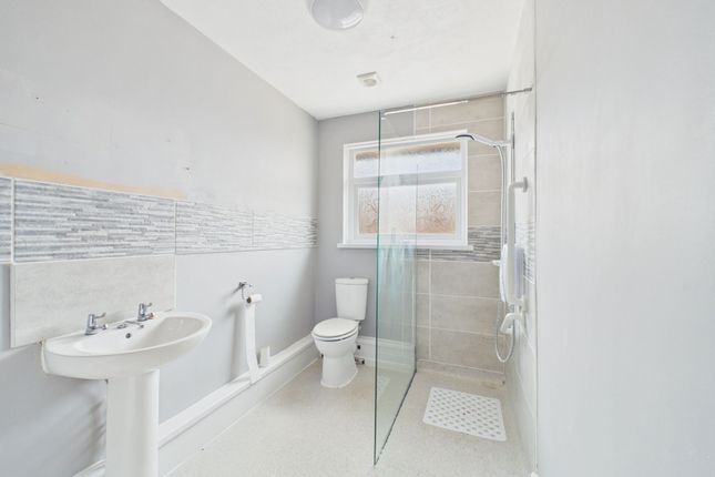 10 Gellifach Crescent, Swansea photo 2