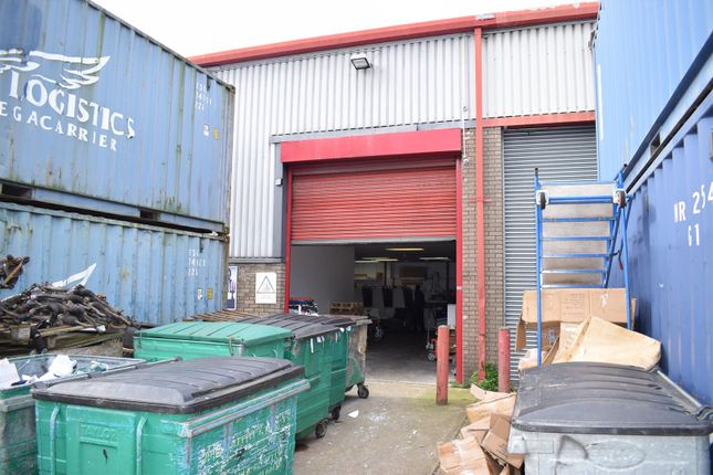 Light industrial to let in Justin Road, Chingford, London
