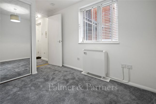67, Ranger Walk, Essex photo 5