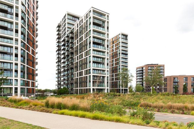 Duke Of Wellington Avenue, Royal Arsenal photo 5