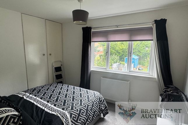 1/2, 11 Duntarvie Road, Glasgow photo 5