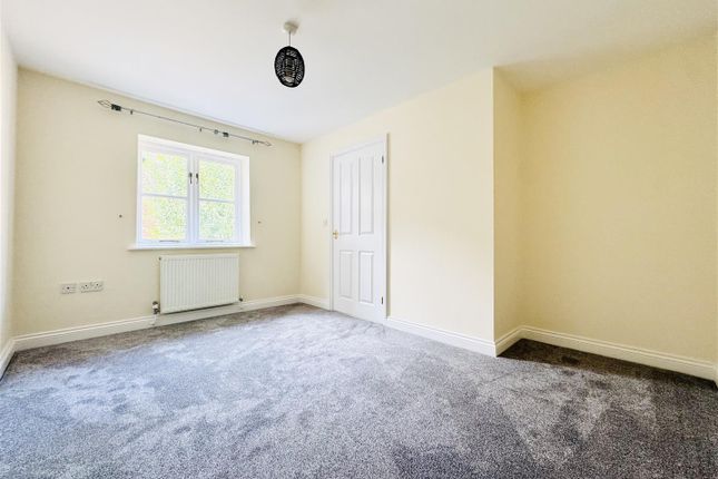 1, Tredwells Court, Littleworth Street photo 4