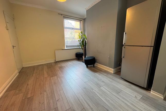 74 York Avenue, Manchester photo 3