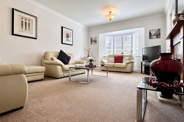 1, Harnham Drive, Braintree photo 2