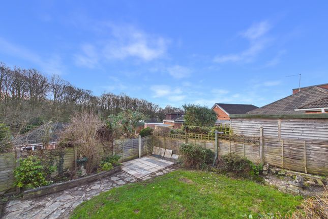 152, Stonelow Road, Dronfield photo 2