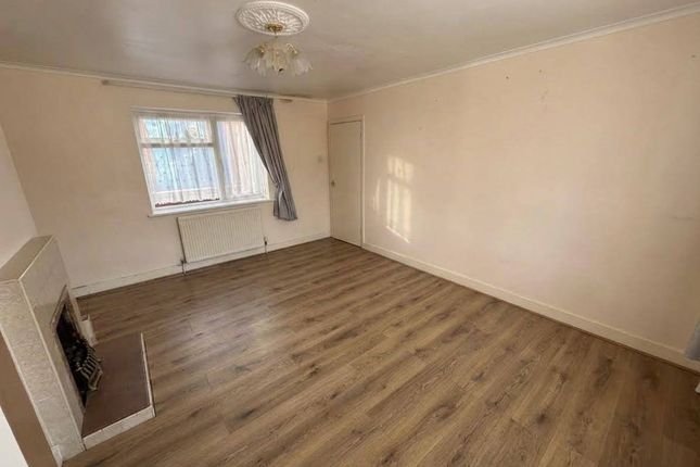 Brabazon Road, HOUNSLOW photo 2