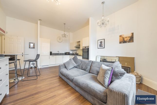 1, Frinton Court, Glanville Way, Epsom photo 4
