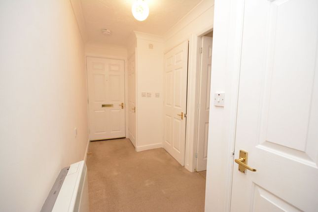 39 Wellside Court, Falkirk photo 5