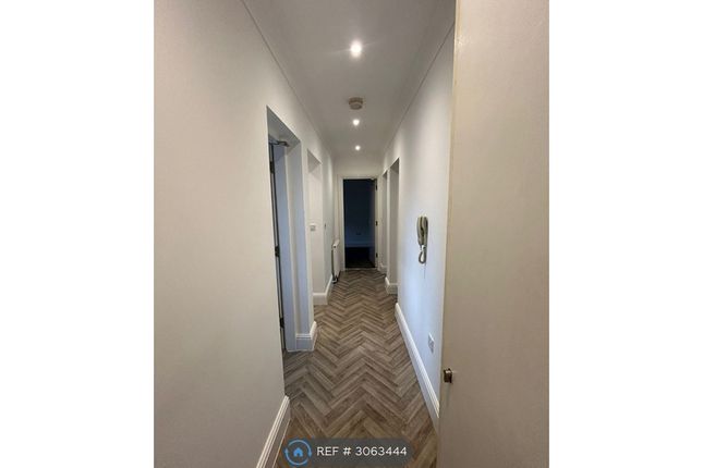 Flat, Grosvenor Court Alexandra Road South, Manchester photo 4