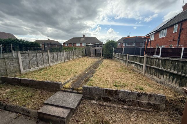 51 Mackenzie Crescent, Stoke-On-Trent photo 2