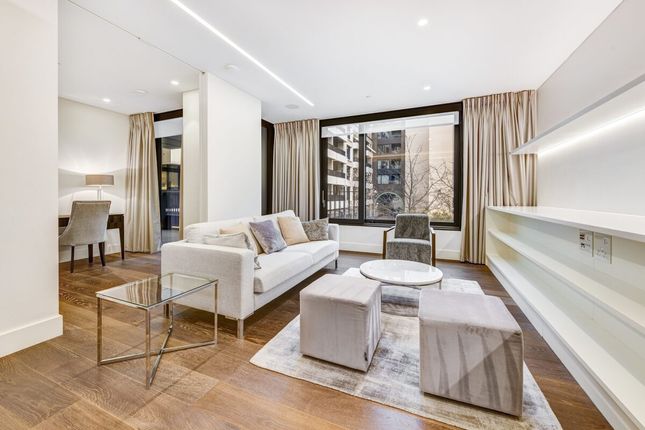 Flat for sale in Rathbone Place, Fitzrovia