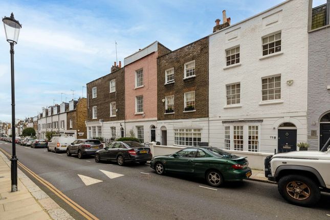 Property to rent in Peel Street, Kensington