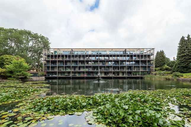 2-bed flat on 19 Water Garden, Macclesfield, £795,000