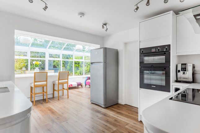 593a Reading Road, Wokingham photo 4