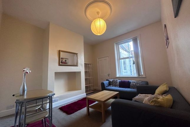 27, Whitefield Terrace, Newcastle Upon Tyne photo 4