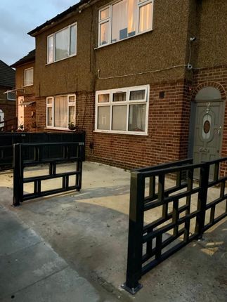 2-bed flat on Flat 13, Fenman Court, Shelbourne Road, London, £345,000