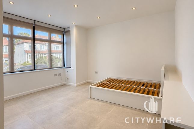 20 New Road, London photo 4