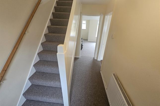 17, Dafydd Place, Barry photo 2