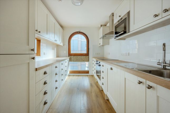 4, Wallside, London photo 4