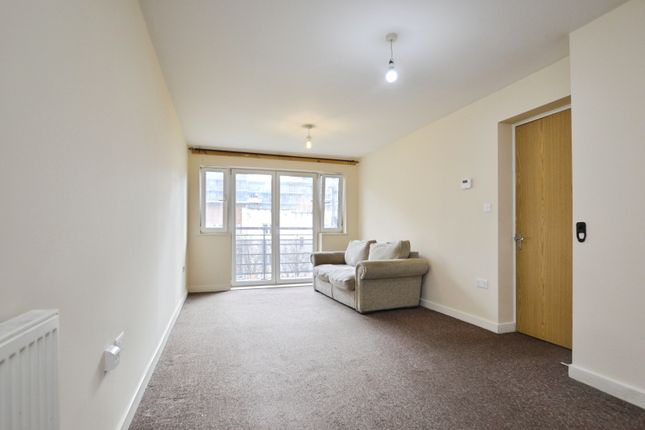 Flat 58 Cannock Court, 3, Hawker Place, London photo 2