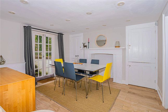6, Roughdown Villas Road, Hemel Hempstead photo 3