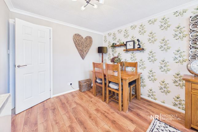 68, Jasmin Road, West Ewell photo 4