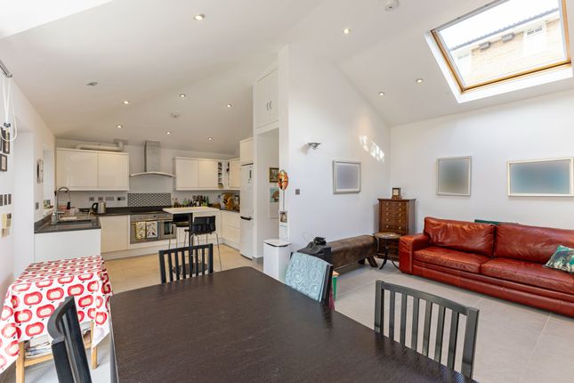 Southfield Road, London photo 4