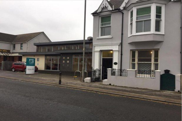 2 bed flat to rent in 53 London Road, Pembroke Dock SA72