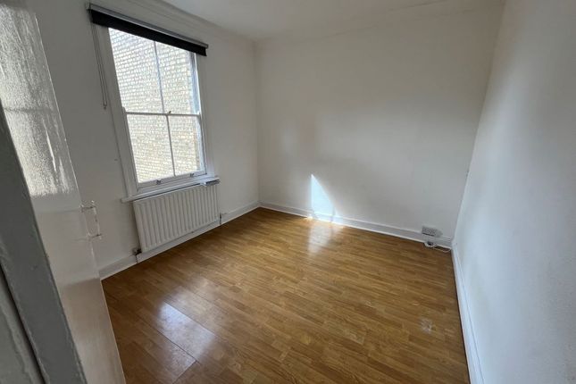 392a, Oakleigh Road North, London photo 4