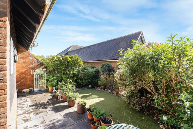 8, Childsbridge Farm Place, Sevenoaks photo 3