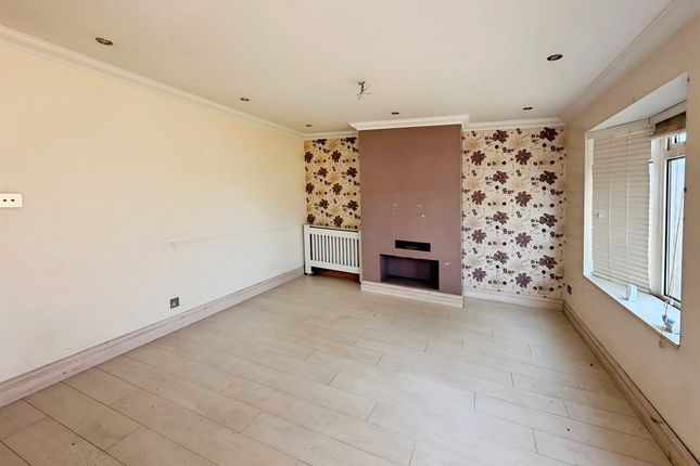 48, Stockton Close, Newport photo 4