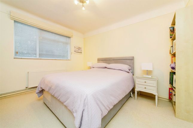 Flat for sale in Waterford Road, Prenton, Merseyside