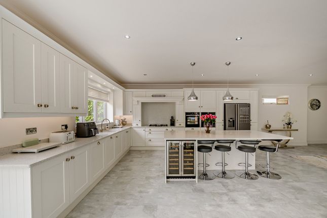 Lanes End, 6, Seven Ash Green, Chelmsford photo 4