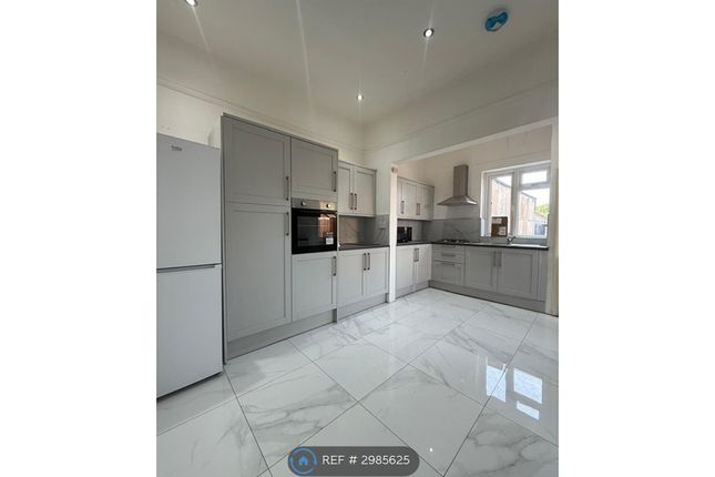 Village Way East, Harrow photo 2