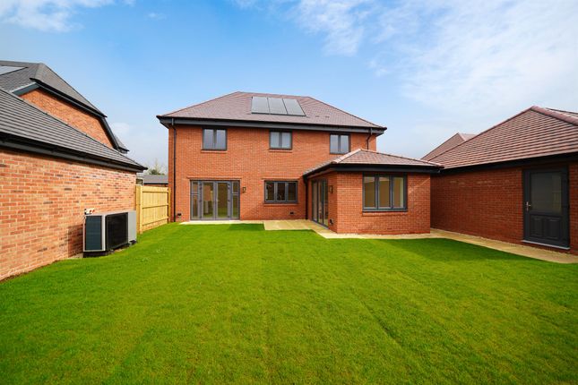Detached house for sale in Coxs Close, Hallow, Worcester