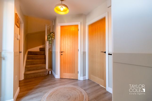 8, Daisy Lane, Swadlincote photo 2