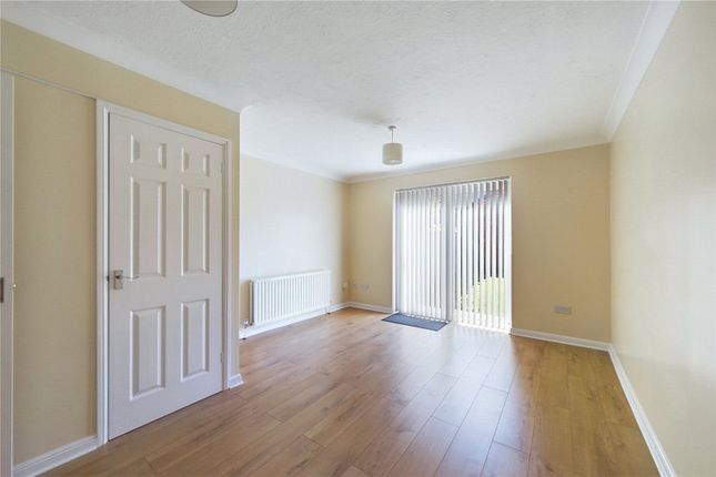Terraced house to rent in Finch Close, Tadley, Hampshire