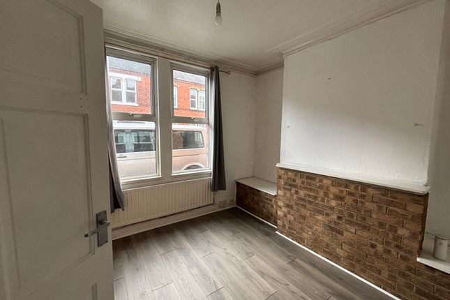 Ratcliffe Road, Loughborough photo 3