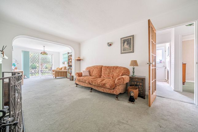 69 Harbour View Road, Bognor Regis photo 4