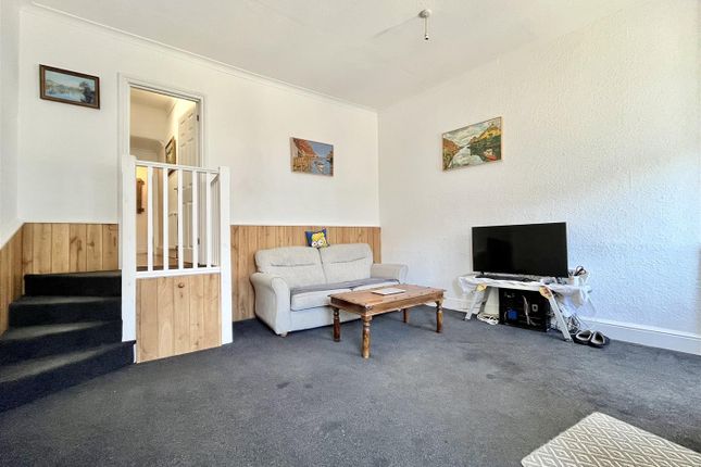 Ground Floor, 215, Harold Road, Hastings photo 4