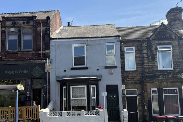 3-bed house on no 45. Rawmarsh Hill Parkgate, Rotherham, £40,000