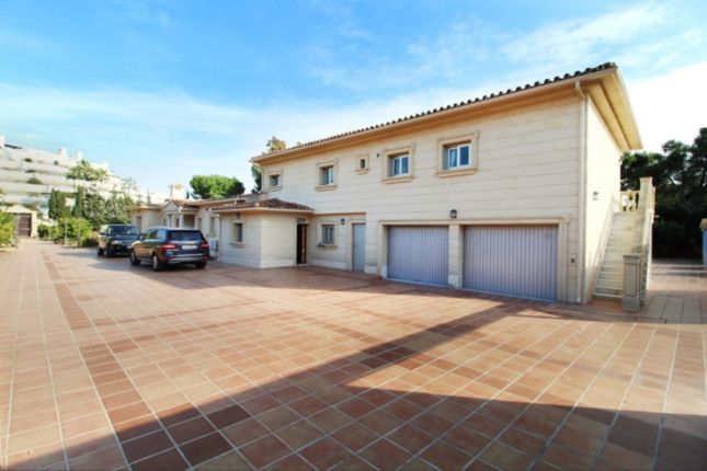 Villa for sale in Guadalmina Baja, Marbella Area, Costa Del Sol